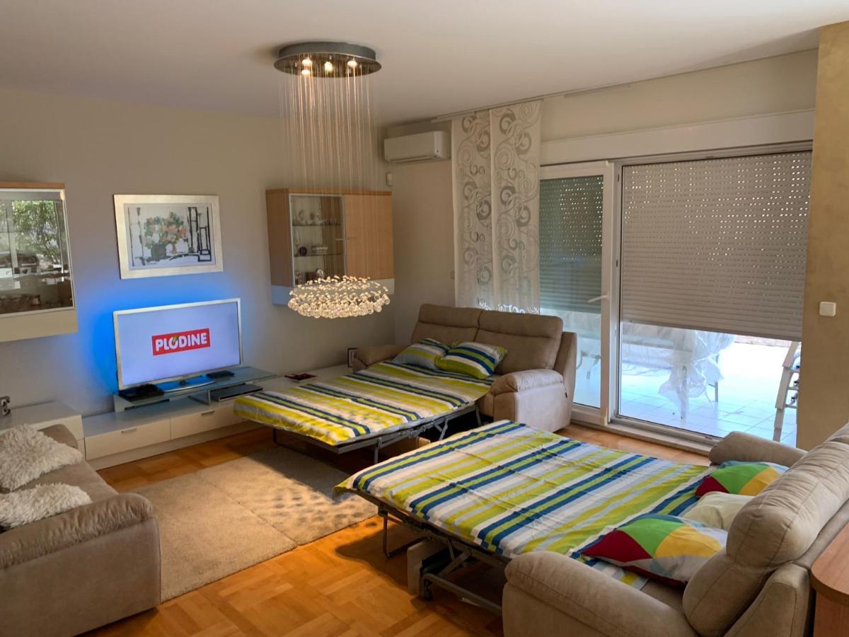 Apartment Relax Whit Big Terrace 170M2 Near The Beach Split Exterior photo