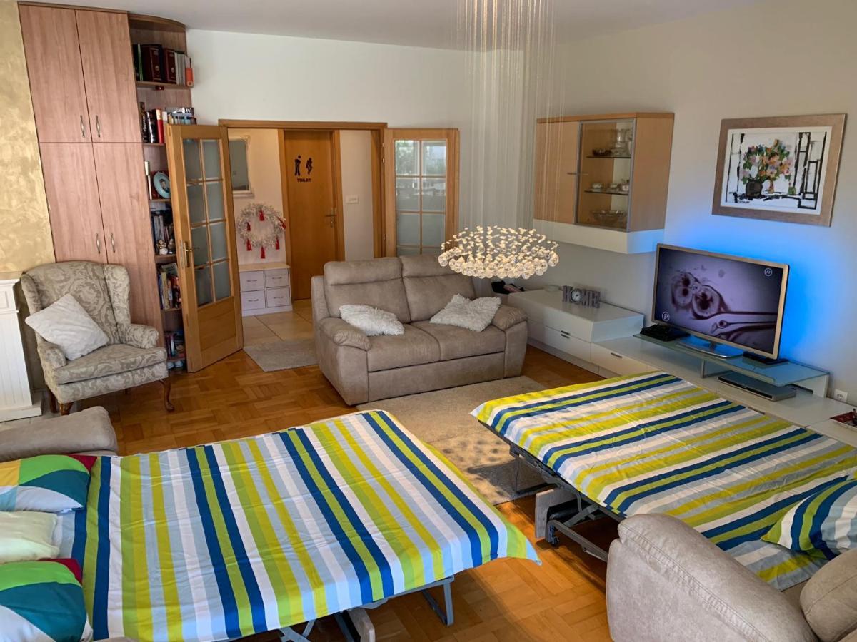 Apartment Relax Whit Big Terrace 170M2 Near The Beach Split Exterior photo
