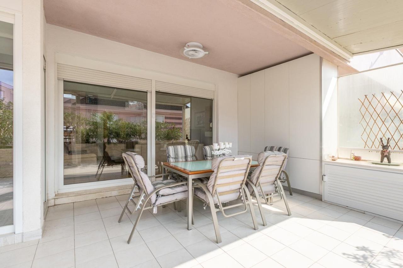 Apartment Relax Whit Big Terrace 170M2 Near The Beach Split Exterior photo