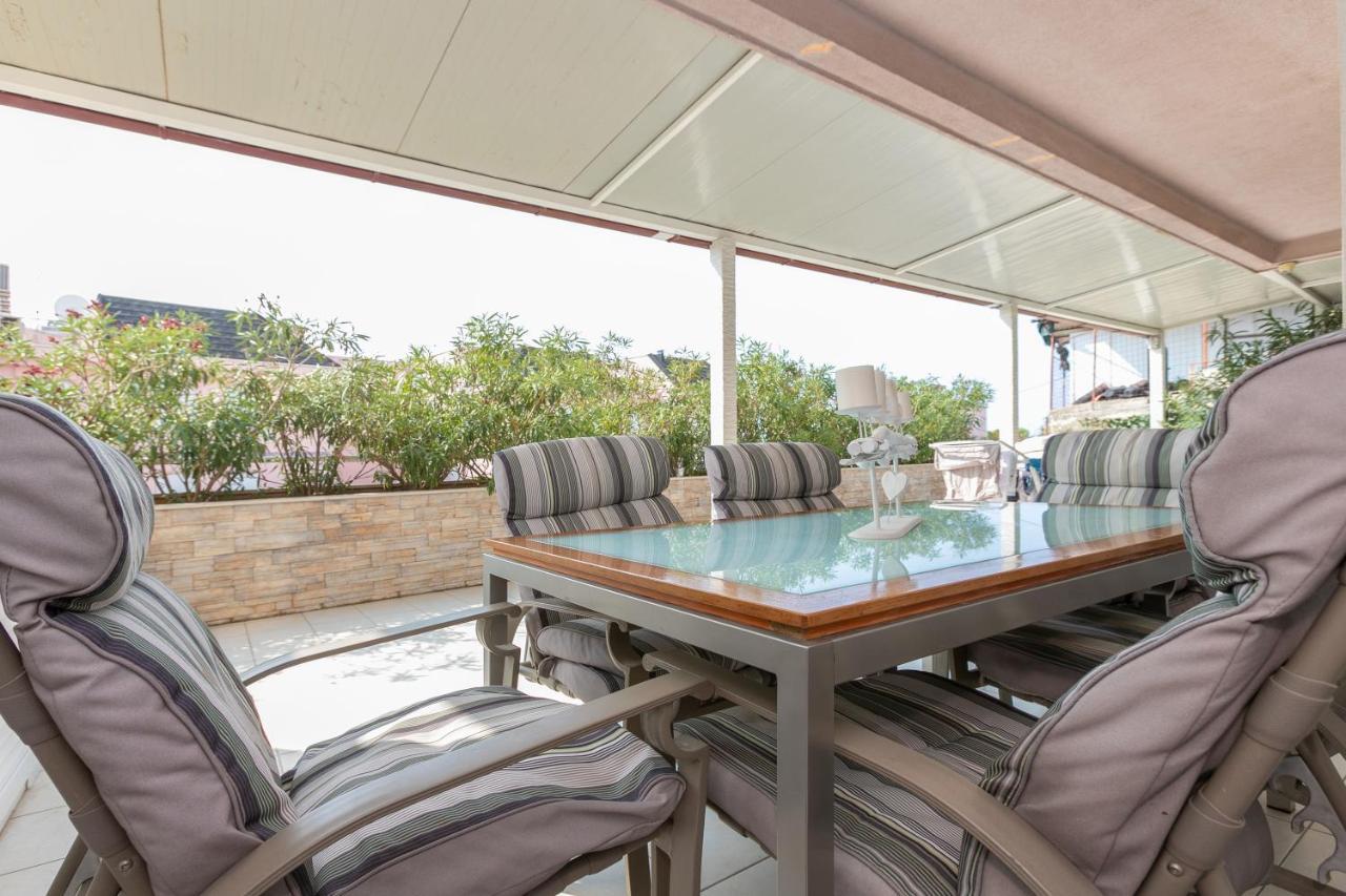 Apartment Relax Whit Big Terrace 170M2 Near The Beach Split Exterior photo