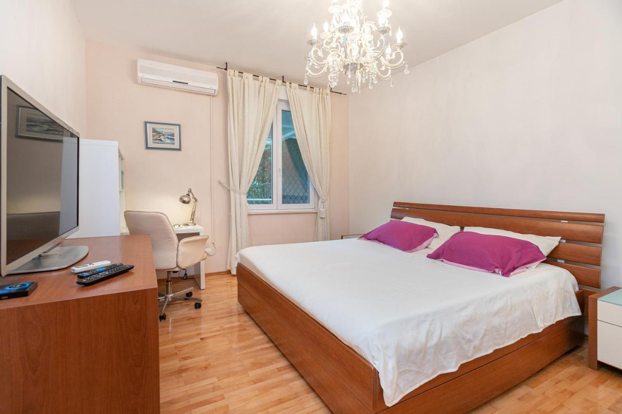 Apartment Relax Whit Big Terrace 170M2 Near The Beach Split Exterior photo